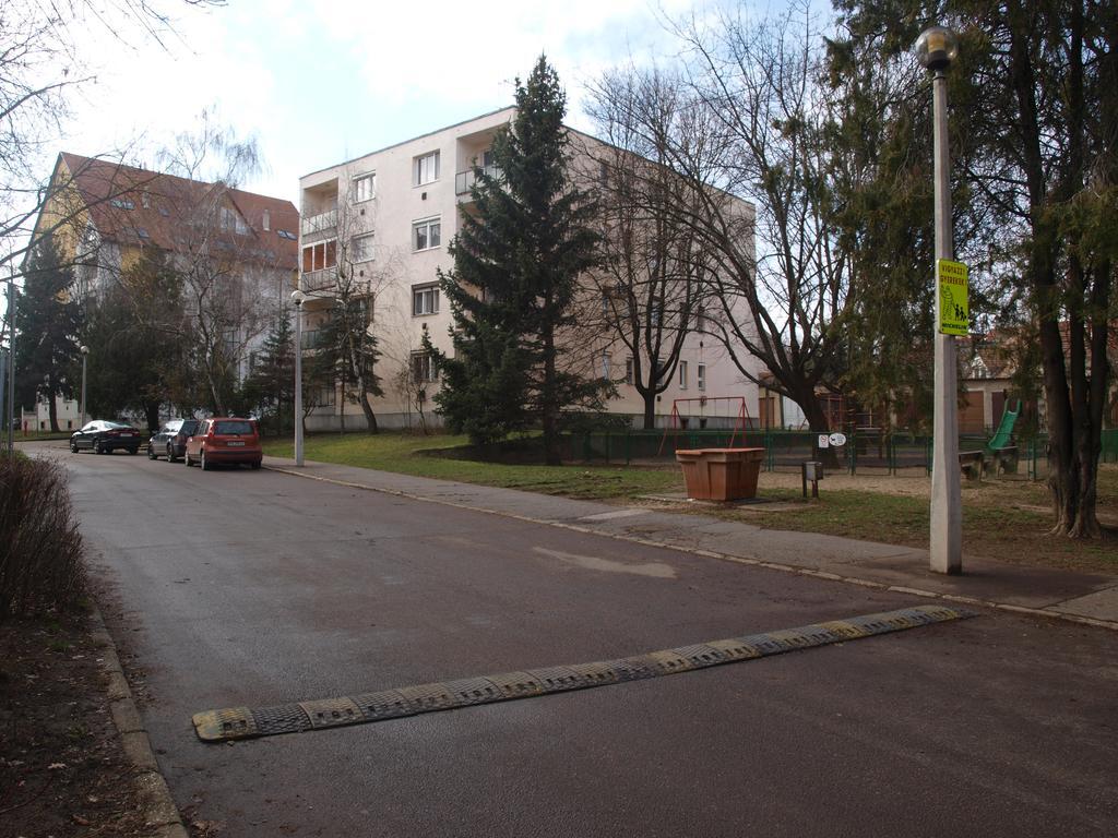 Evi Apartman Eger Exterior foto