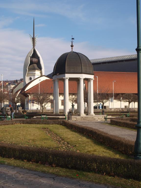 Evi Apartman Eger Exterior foto